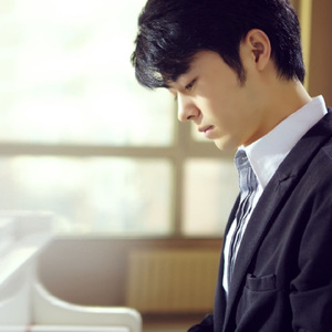 av蜜乳 肉偿 轮奸
